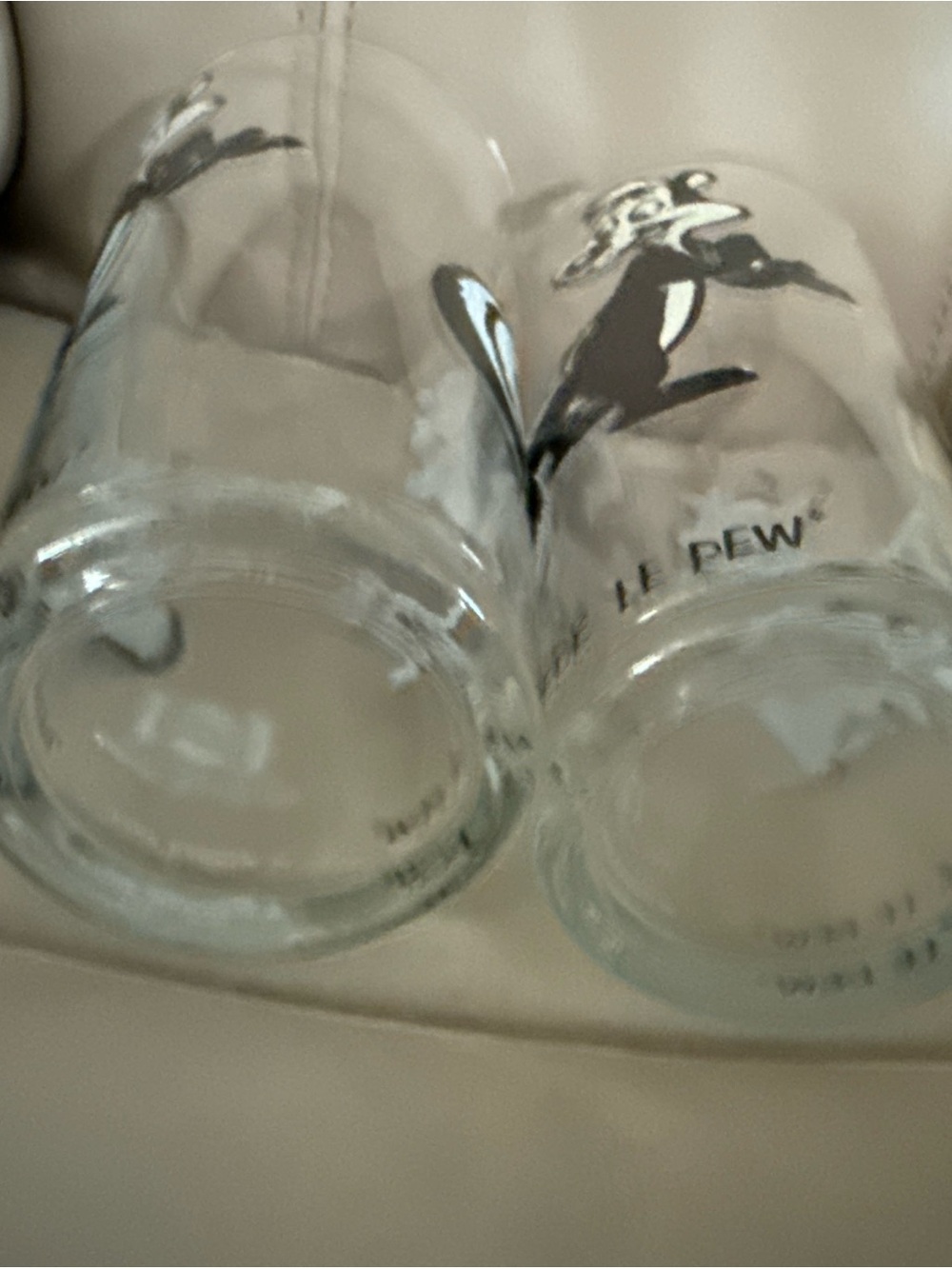 Pepe Le Pew Cartoon Glasses - Black & White Set of 2 Pepsi 1973 glasses - Picture 5 of 6